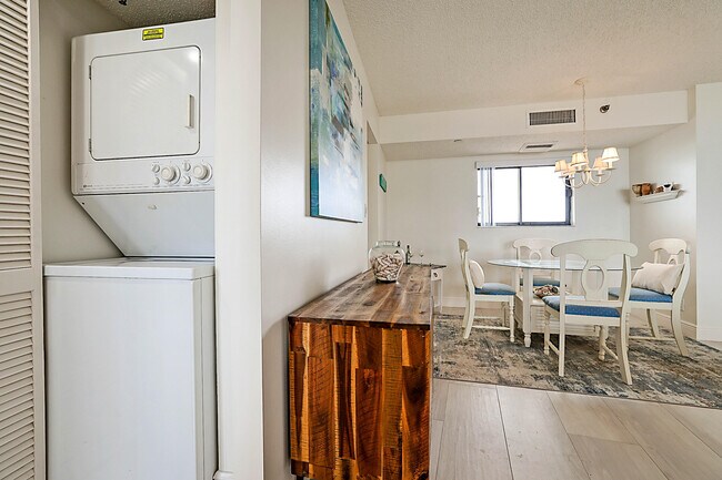 Building Photo - 100 Ocean Trail Way