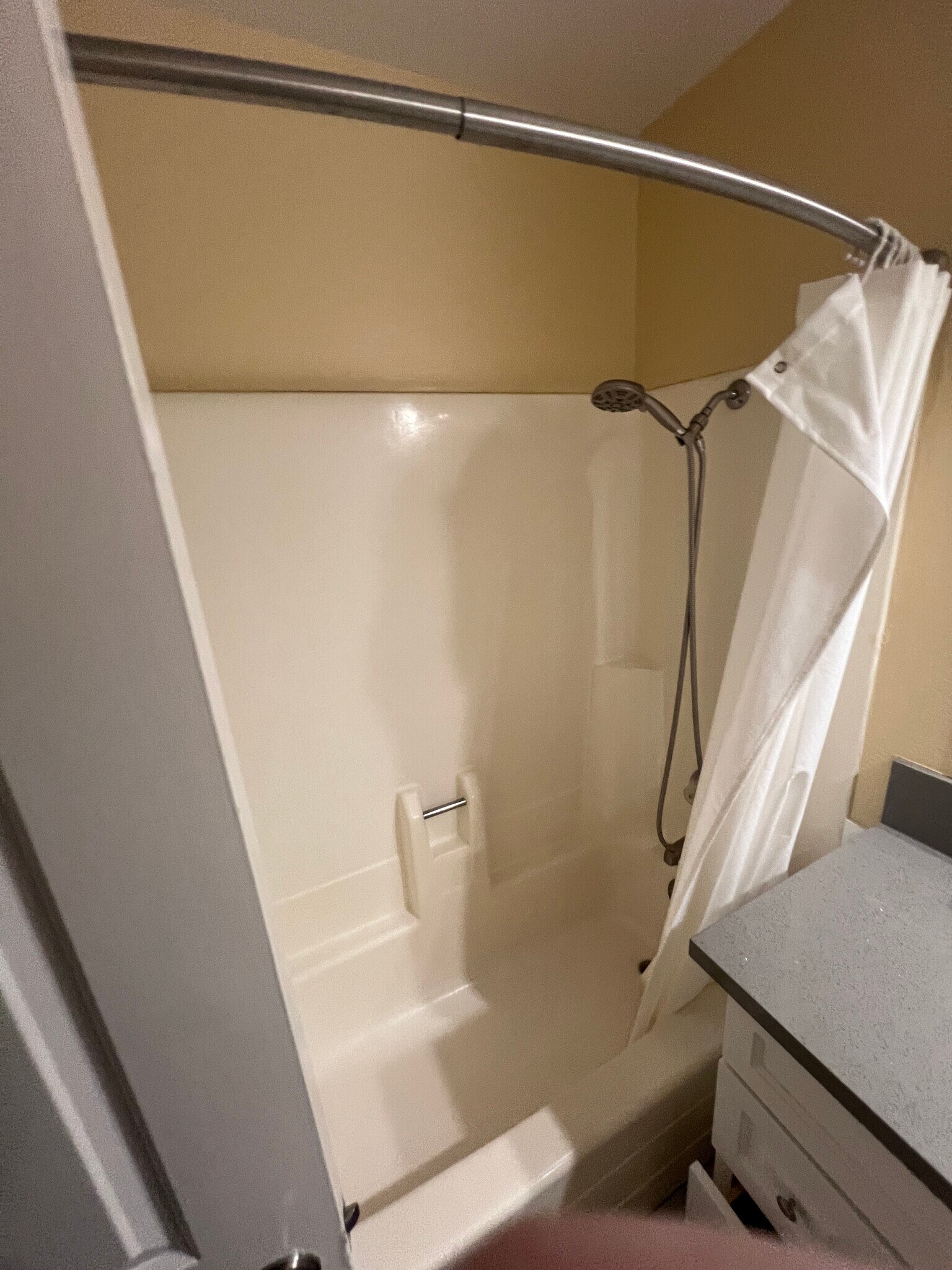 Building Photo - 593 S College Ave