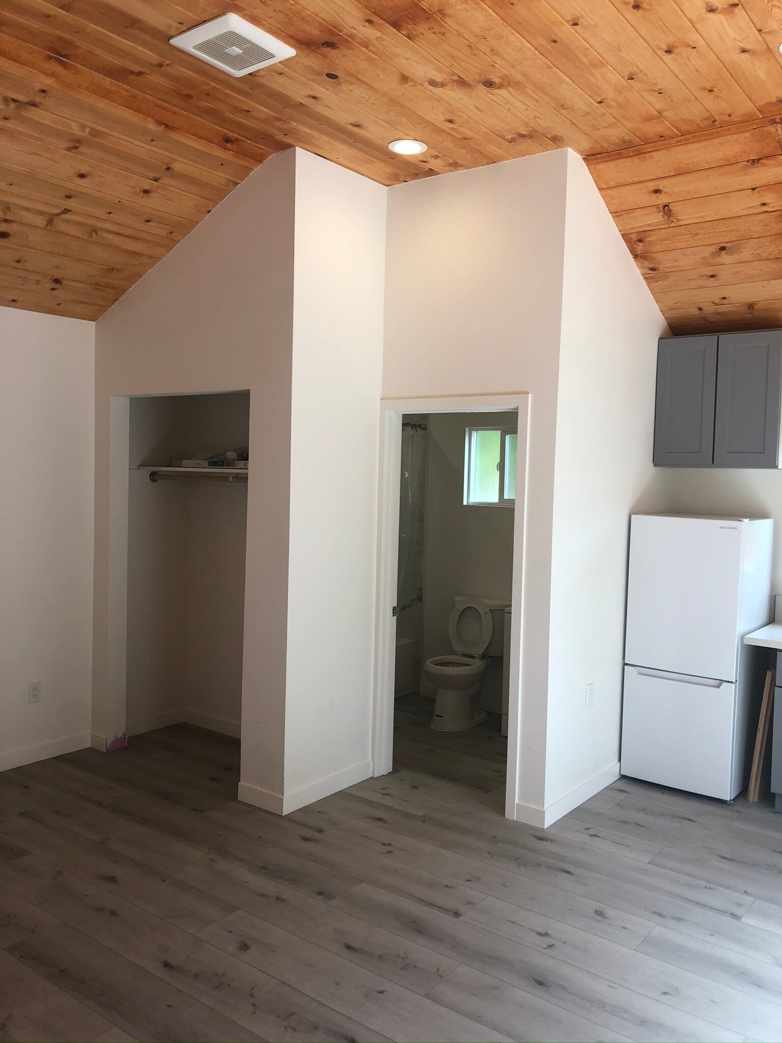 Building Photo - 4857 Haskell Ave