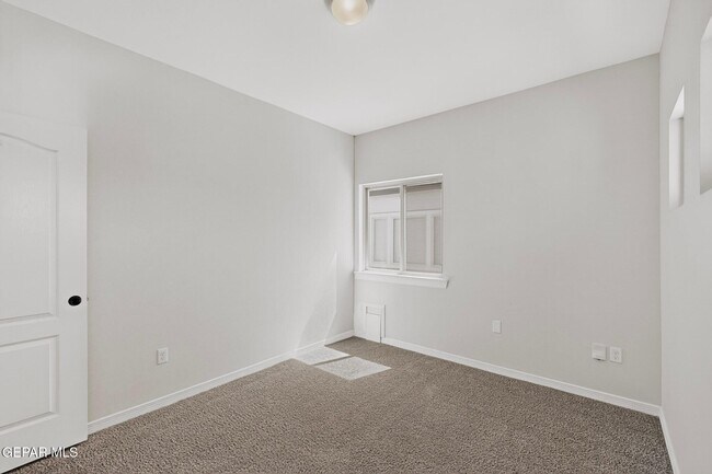 Building Photo - 14321 Chris Zingo Ln
