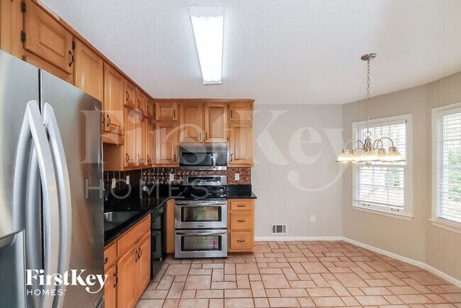 Building Photo - 4814 Westbourne Dr