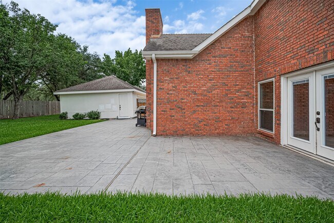 Building Photo - 3406 Mesquite Dr