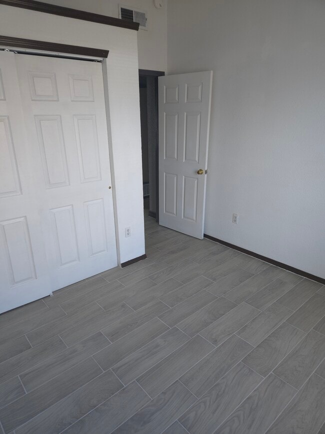 Building Photo - 14509 Encantado Dr