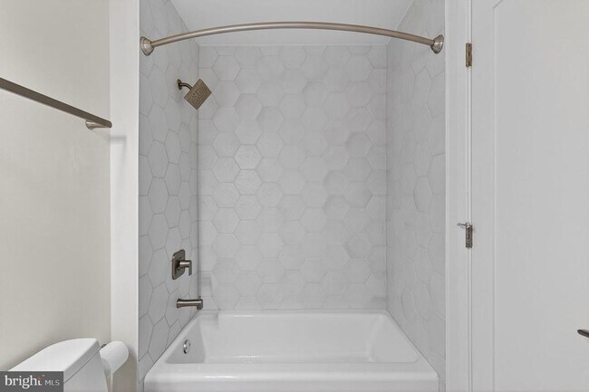 Building Photo - 2120 Vermont Ave NW