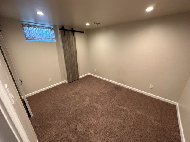 Building Photo - Upgraded 4 bedroom, 2 bath beauty in Englewood!