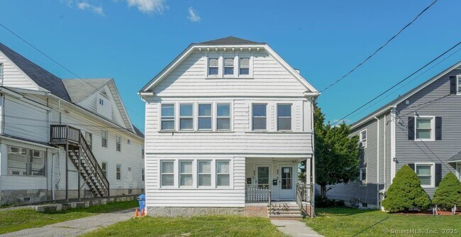Primary Photo - 185 Alpine St