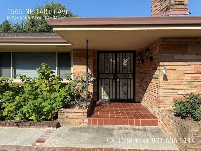 Building Photo - 1565 NE 148th Ave