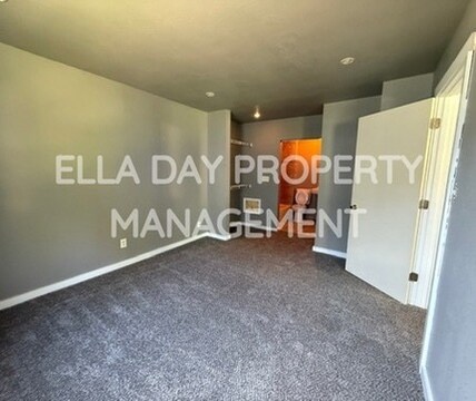 Building Photo - 838 S Terrace Dr