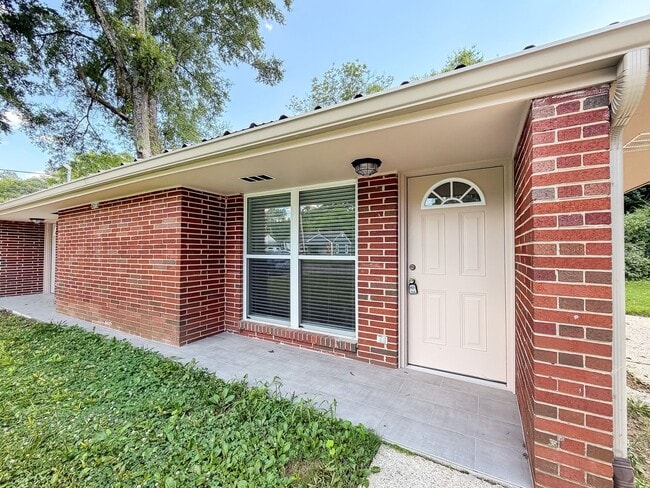 Building Photo - 4718 Arrowhead Trail