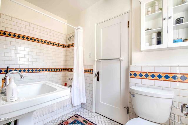 Building Photo - 1014 Stearns Dr