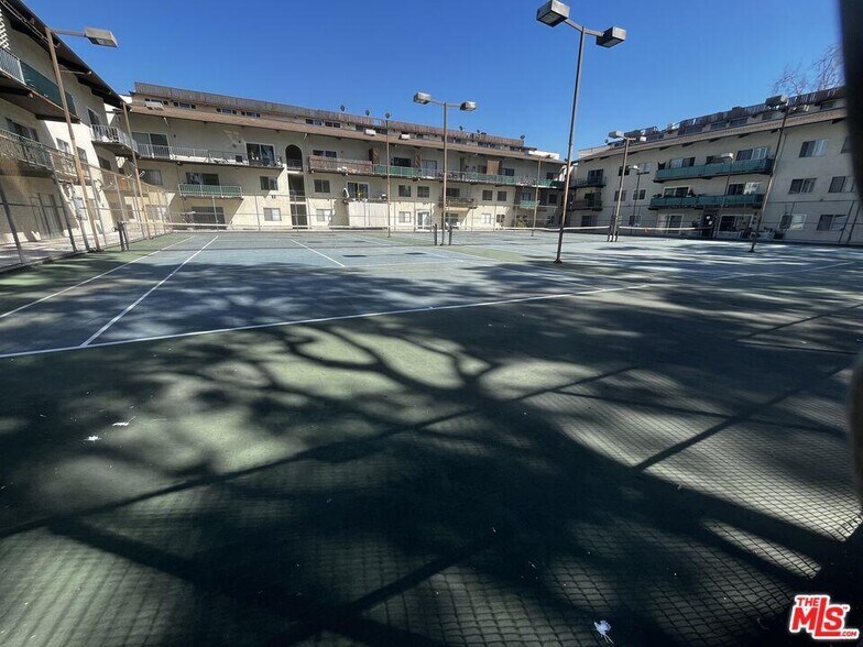 Tennis Courts - 5460 White Oak Ave