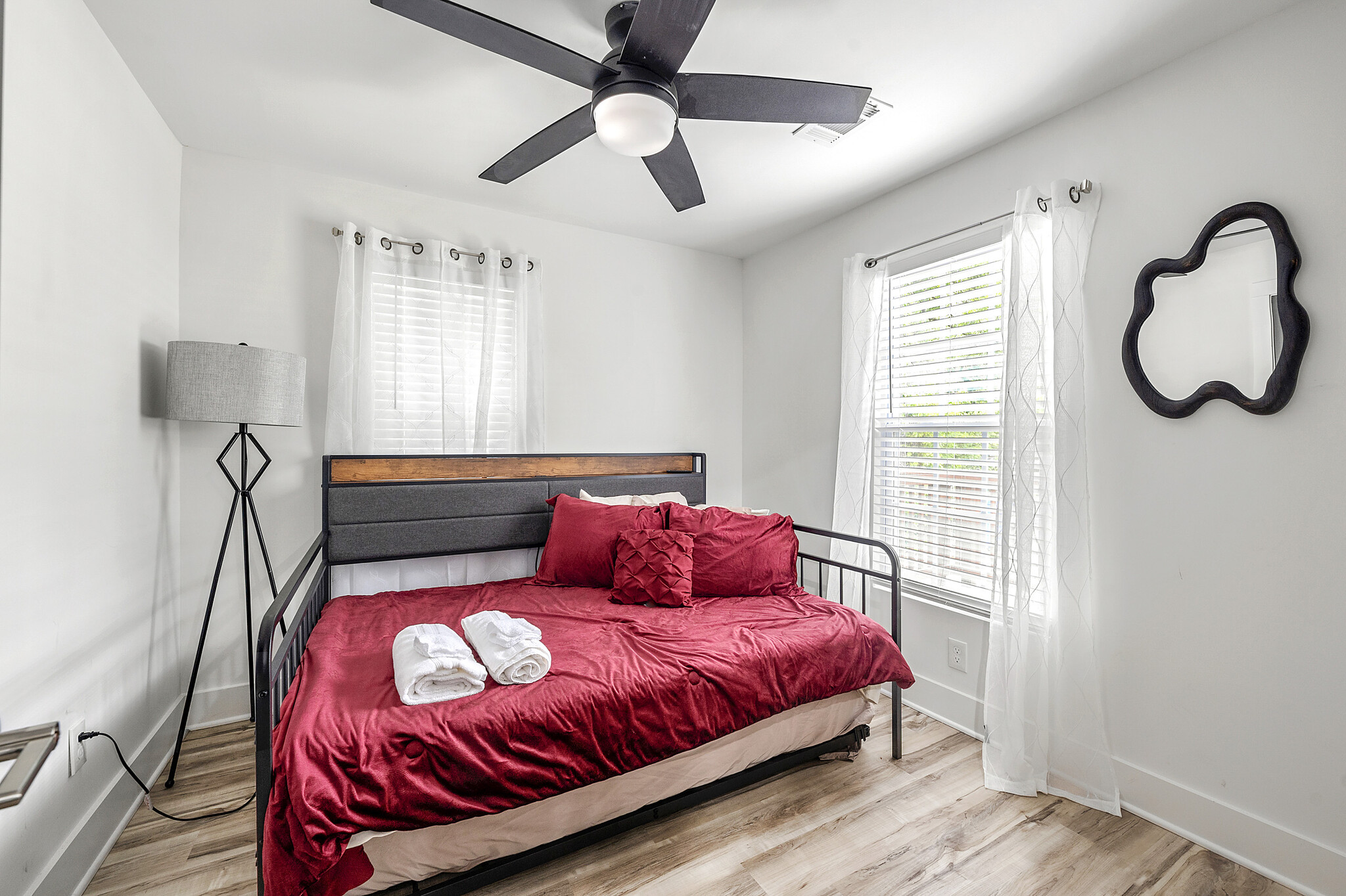 Building Photo - 2310 Tiger Flowers Dr NW
