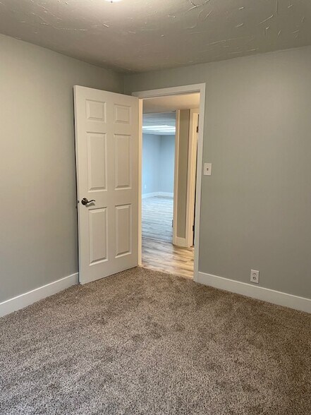 Building Photo - 2946 E Scandia Way