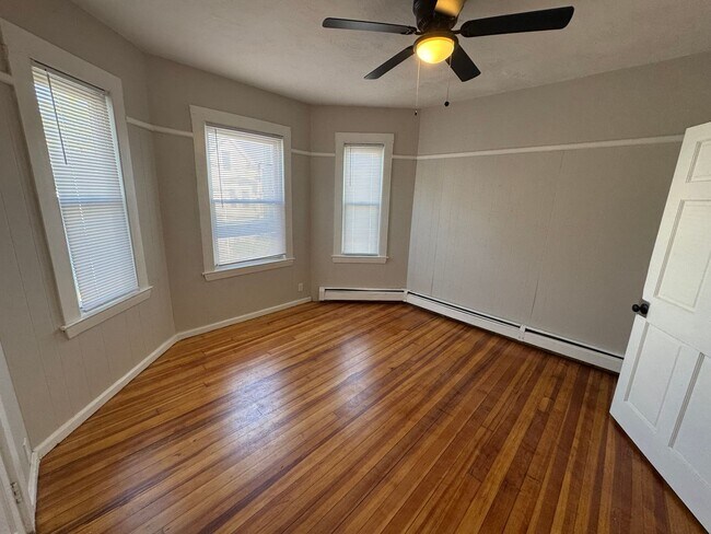 Building Photo - 58 Pilling St