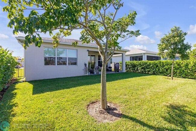 Building Photo - 11716 SW Lyra Dr.