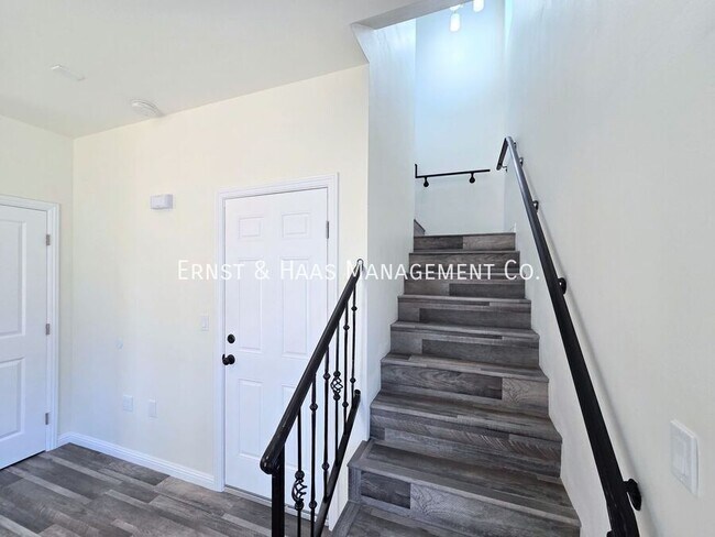Building Photo - 4169 Country Club Dr