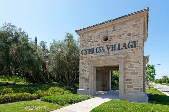 Building Photo - 717 Spring Gdn