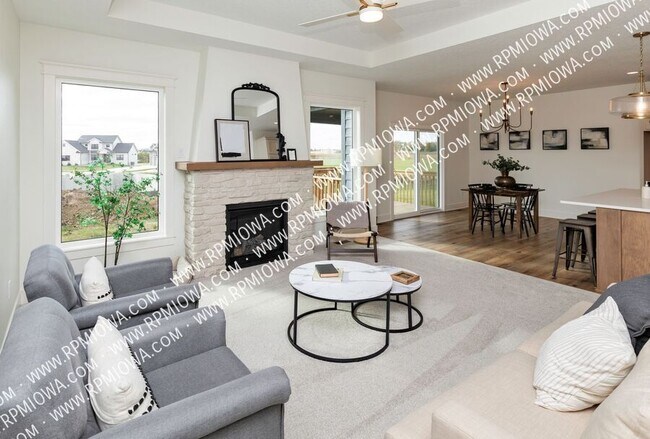 Building Photo - 440 NW Ashley Cir