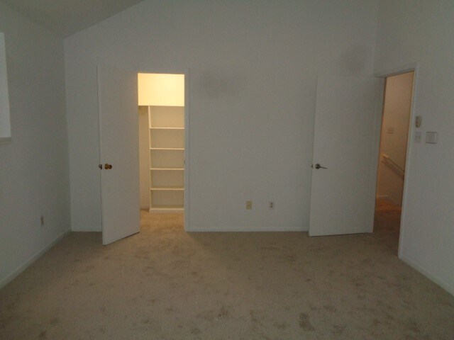 Building Photo - 1055 Ambrosden Ln