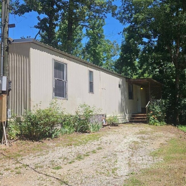 Building Photo - 130 Rooker Ln