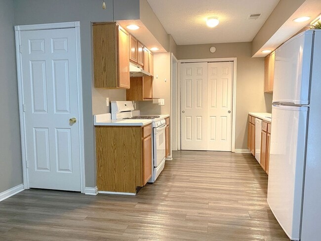 Building Photo - 2 bedroom 1 bath