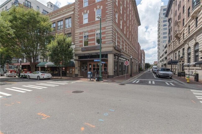 Building Photo - 241 Granby St