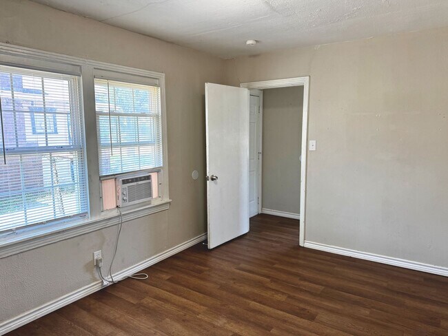 Building Photo - 1401 Fillmore St