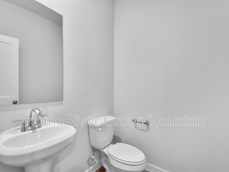 Building Photo - 17812 Lionheart Rd