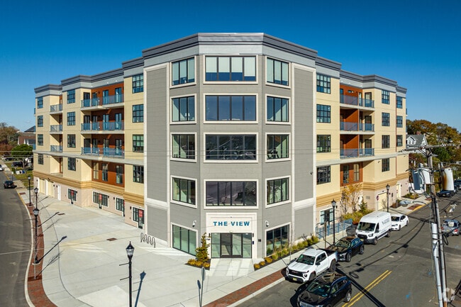 Building Photo - The View at Long Branch