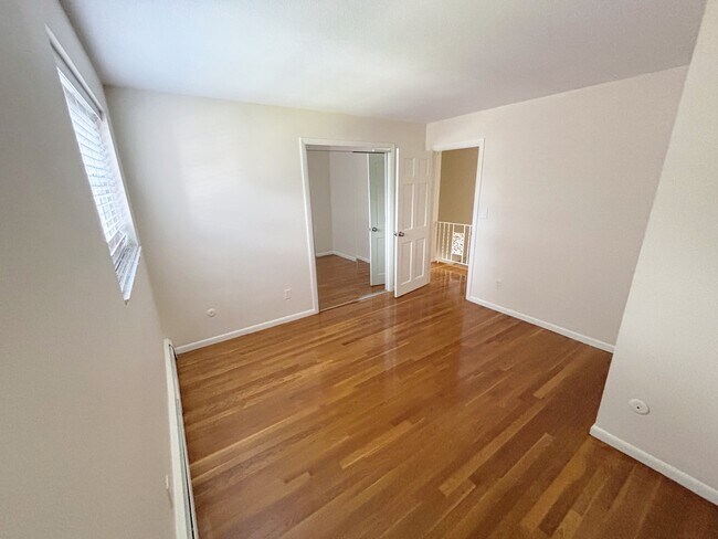 Bedroom 2 - 100 Emerson Gardens Rd