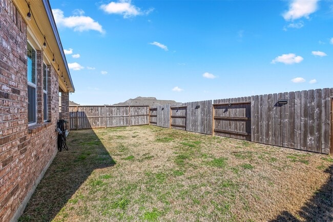 Building Photo - 2116 Sweet Bay Dr