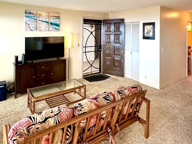 Building Photo - Furnished 2 bedroom 2 bath condo 2 assigned parking stalls