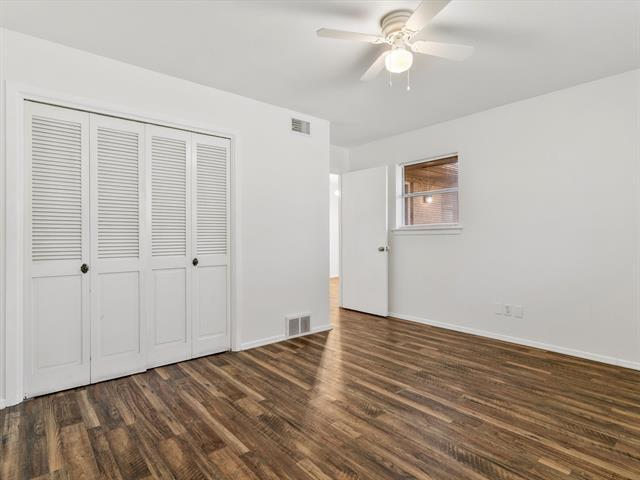 Building Photo - 4806 South Dr