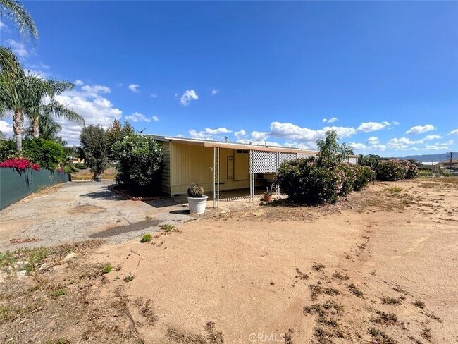 Building Photo - 28205 El Toro Rd