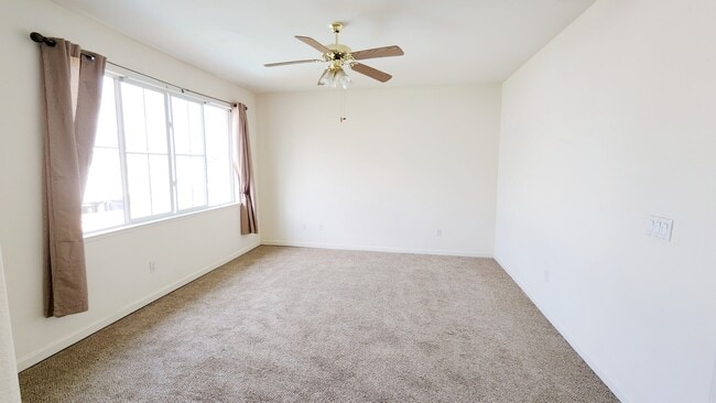 Building Photo - 1083 Somersby Way