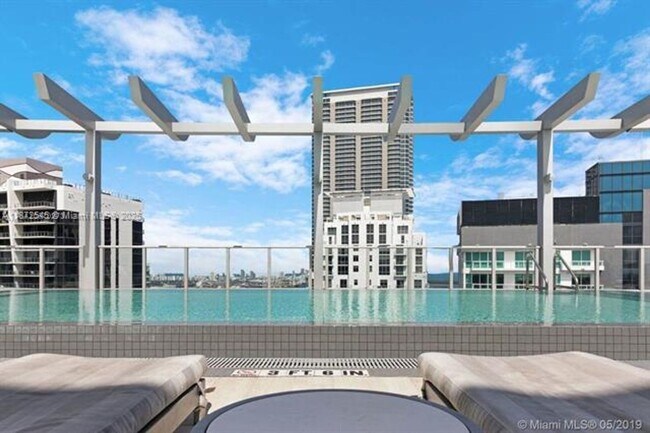 Building Photo - 1100 S Miami Ave