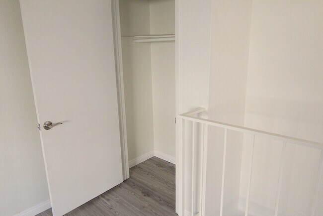 Building Photo - 4721 Kester Ave