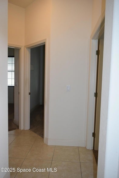 Building Photo - 1170 Eleuthera Dr NE