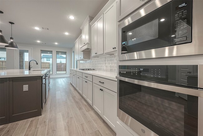 Building Photo - 5139 Albany Shores Ln