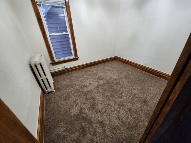 Building Photo - 2217 John Ave