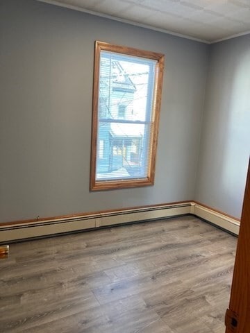 Building Photo - 28 Lake St