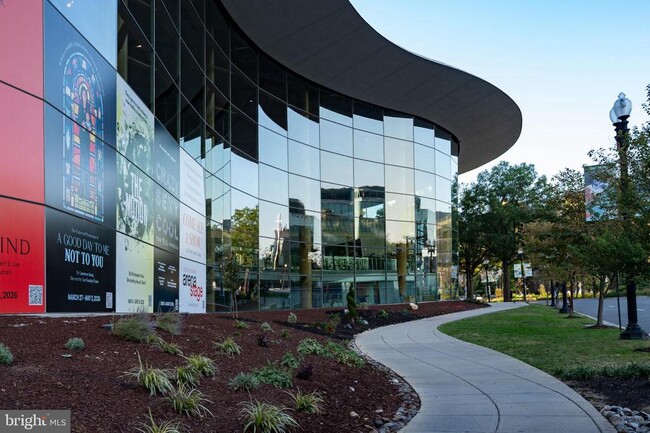 Building Photo - 429 N St SW