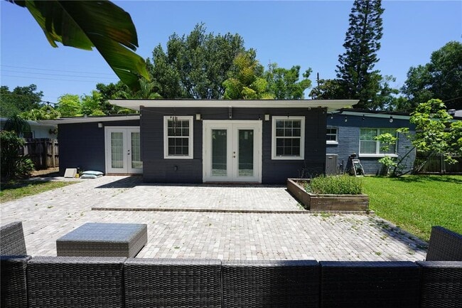 Building Photo - 2514 Illinois St