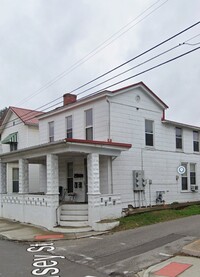 Building Photo - 215 Bridge St