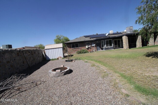 Building Photo - 19014 Armington Dr