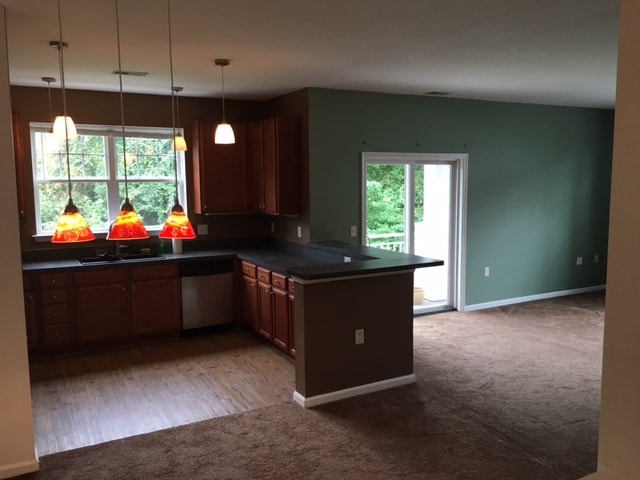 Building Photo - 932 Southmoor Dr