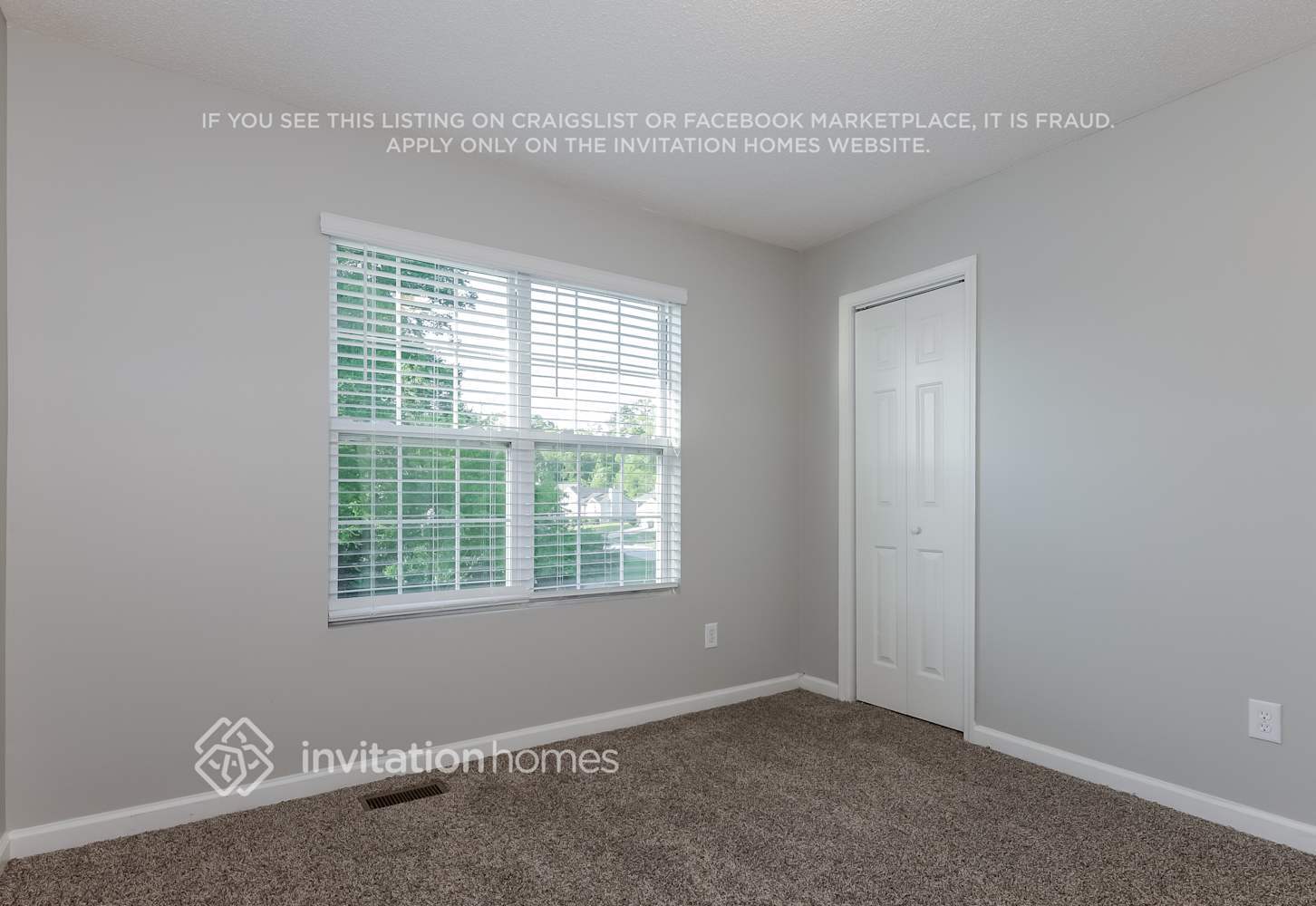 Building Photo - 1722 Graywood Dr SE