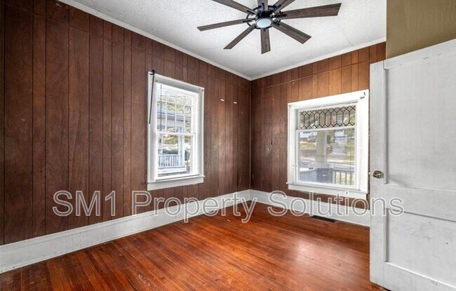 Building Photo - 2360 N Patterson Ave