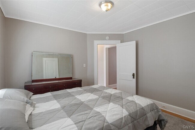 Building Photo - 967 Wadsworth St