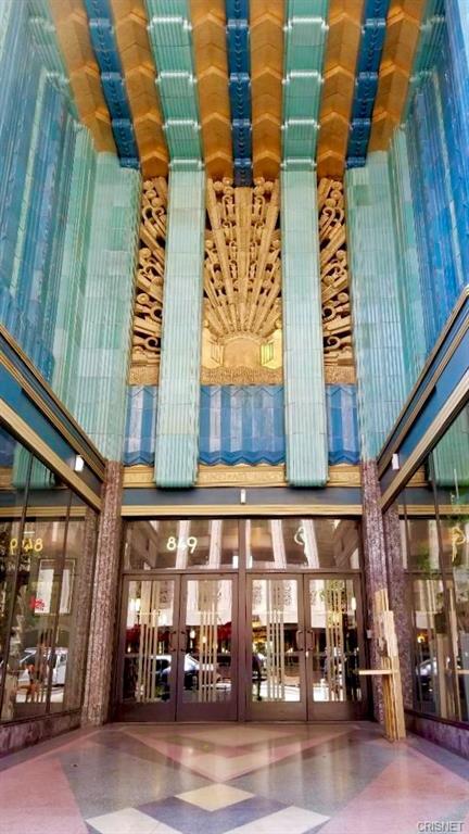 Entrance - 849 S Broadway